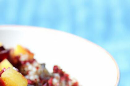 Bright Start: Berry Quinoa Bowl with Sweet Honey Drizzle