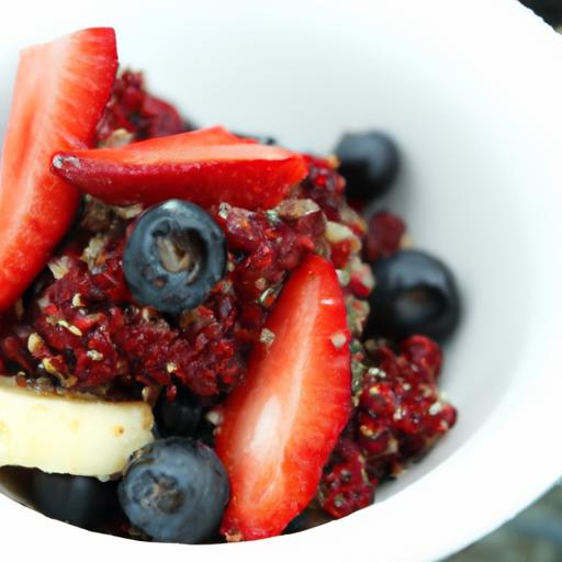 Bright Start: Berry Quinoa Bowl ‍with Sweet ⁢Honey ⁢Drizzle