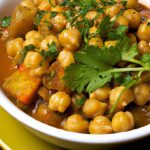Simmered Perfection: Slow Cooker Chickpea Curry Delight